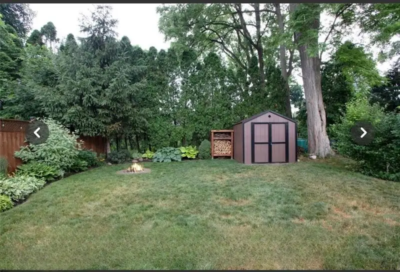 Backyard at 118 Victoria St