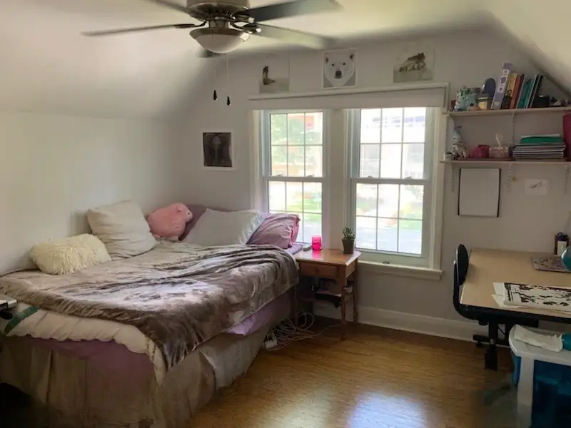 Upstairs bedroom at 16 Parkdale Cres